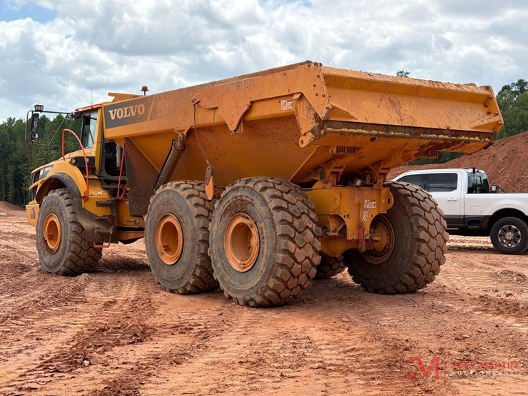 2023-volvo-a45g-image-3