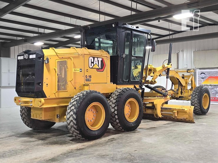 2022-caterpillar-140gc-image-3