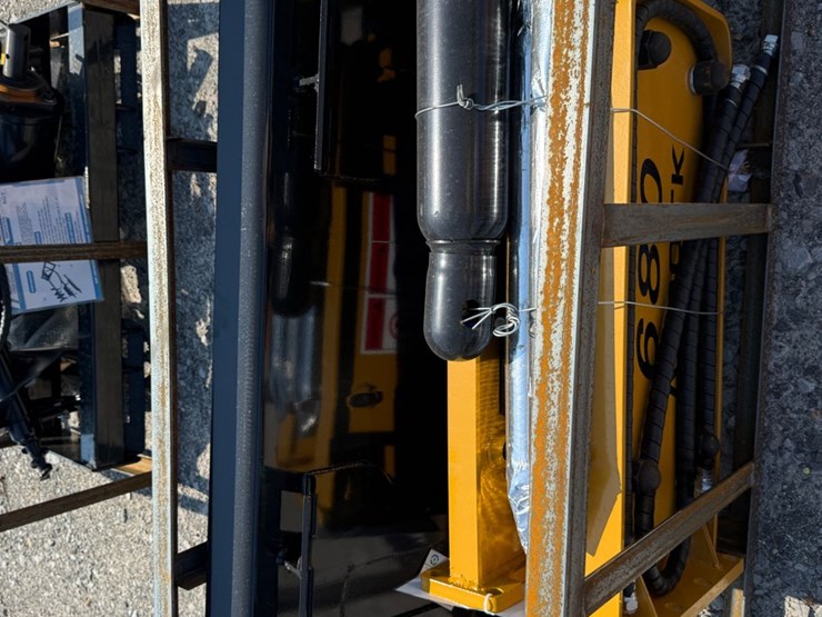 #2024-•-unused-agt-sshh680-skid-steer-hydraulic-hammer-sshh68026052301h-inv#51832-image-6