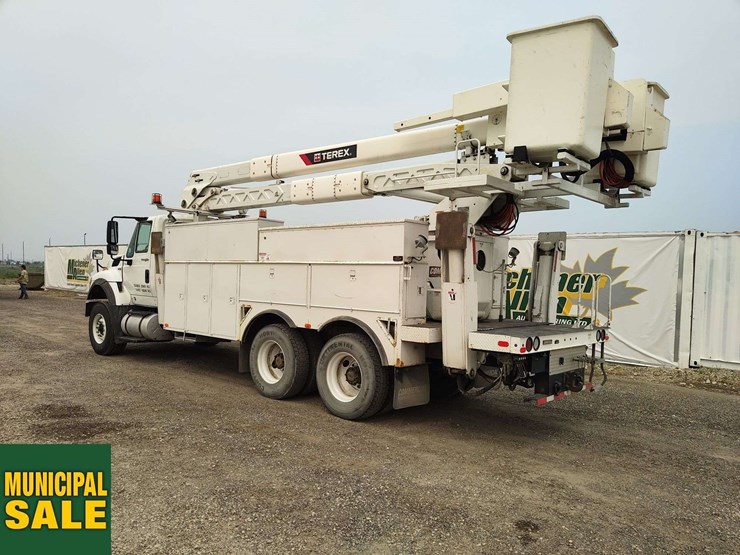 international-workstar-7400-image-3