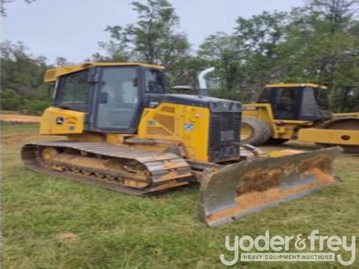 2016-deere-550k-image-2