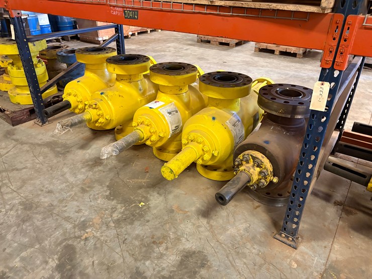 (5x$)-(4)-5-1/8”-10k-hydraulic-gate-valves-&-(1)-5-1/8”-5k-valve-body-image-2