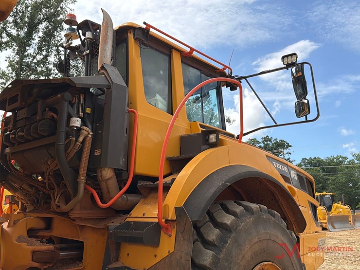2023-volvo-a45g-image-26