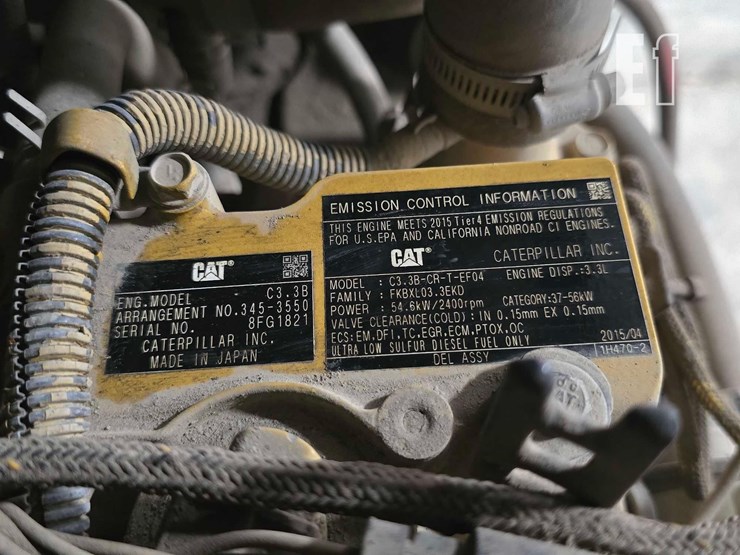 2015-caterpillar-259d-image-26