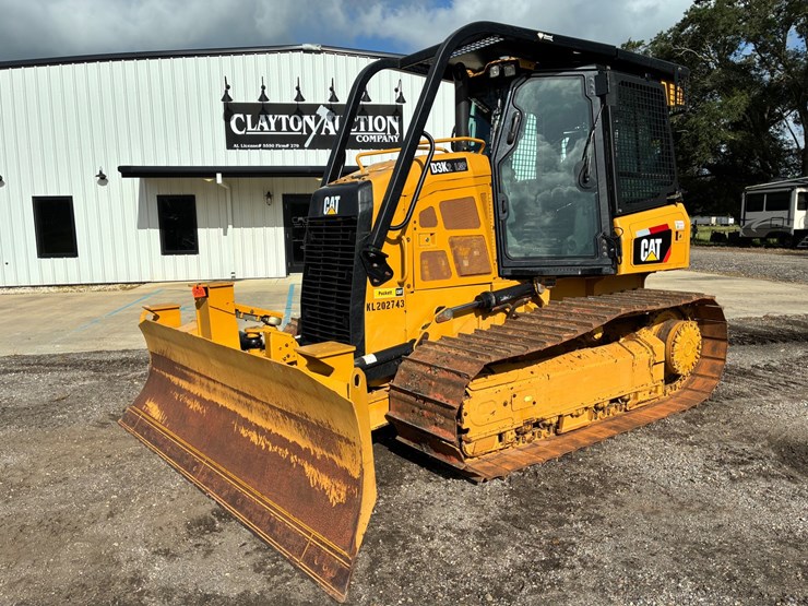 2014-caterpillar-d3k2-lgp-image-1