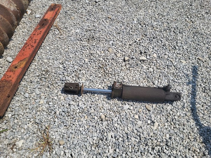 oliver-hydraulic-cylinder-image-4
