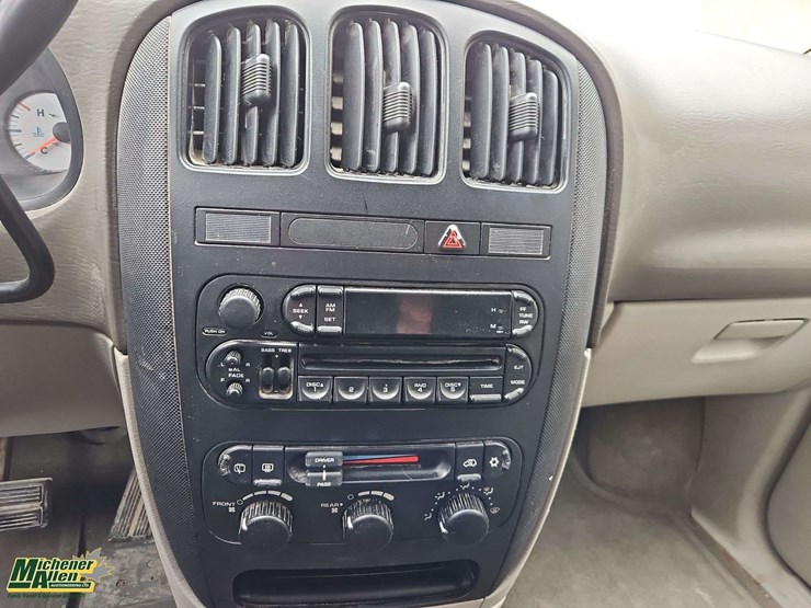 2005-dodge-grand-caravan-se-image-23