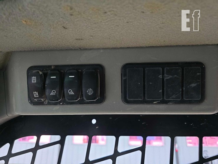 2021-caterpillar-259d3-image-20