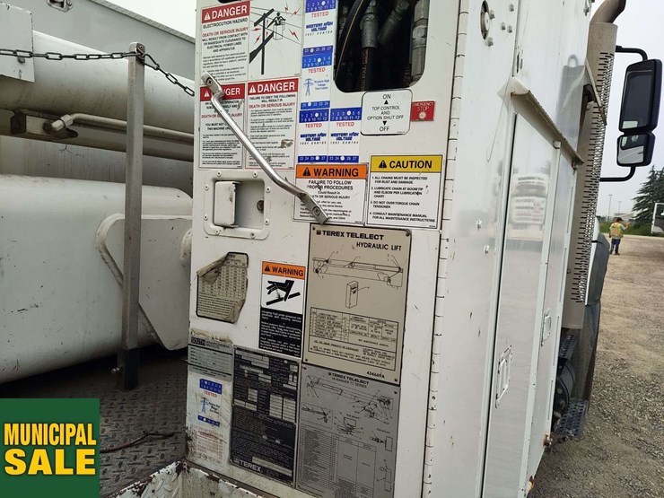 international-workstar-7400-image-34