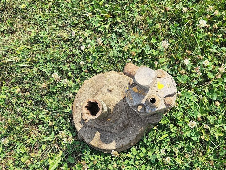 long-backhoe-hydraulic-pto-pump-image-4