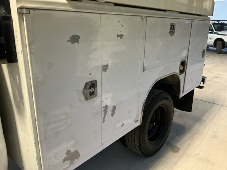 2015-ford-f350-image-13