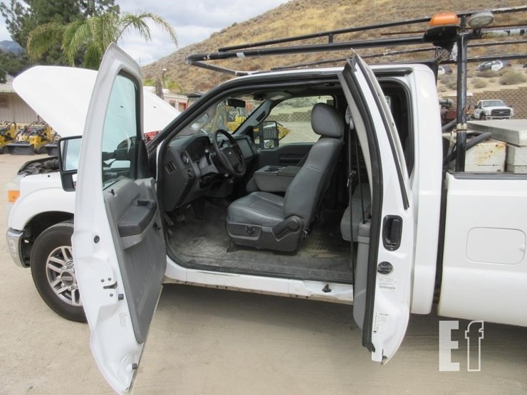 2014-ford-f250-xl-image-12
