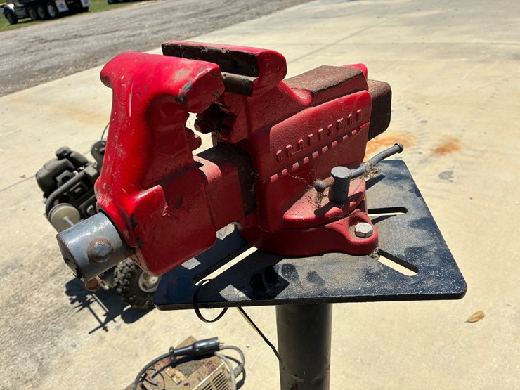 #20264-•-craftsman-vise-image-1