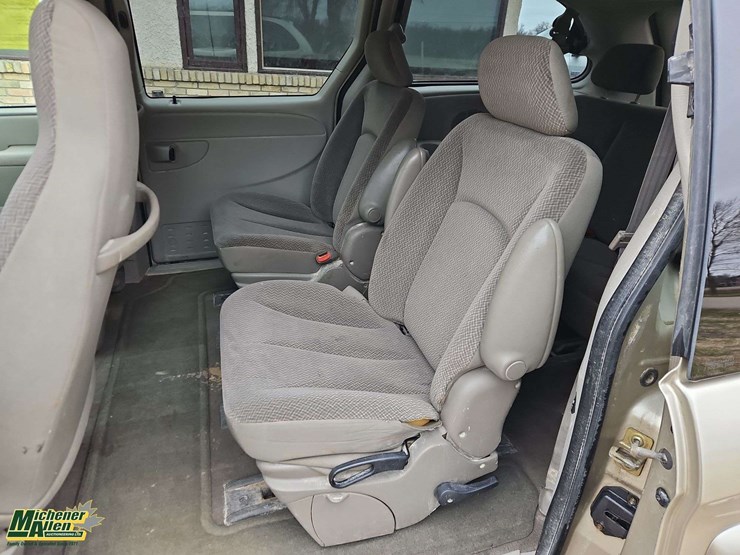 2005-dodge-grand-caravan-se-image-14