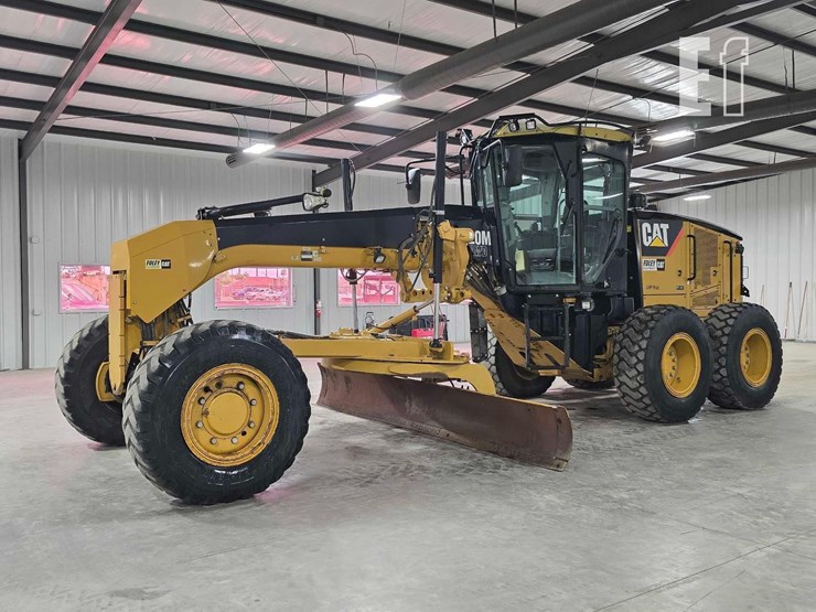 2010-caterpillar-120m-image-1