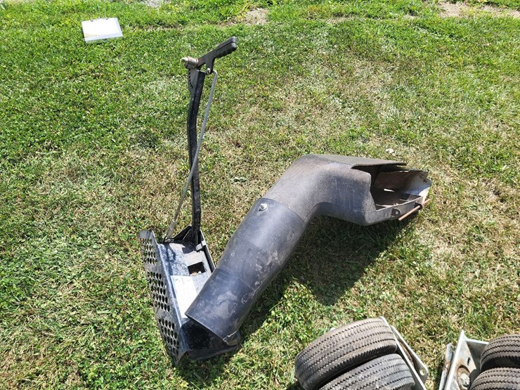 2018-dr-leaf--and-lawn-vacuum-w/chipper---nice-image-29