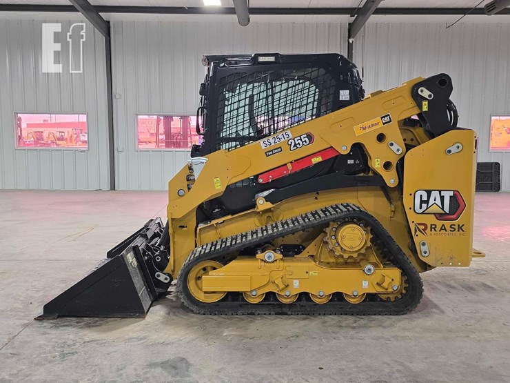 2025-caterpillar-255-image-5