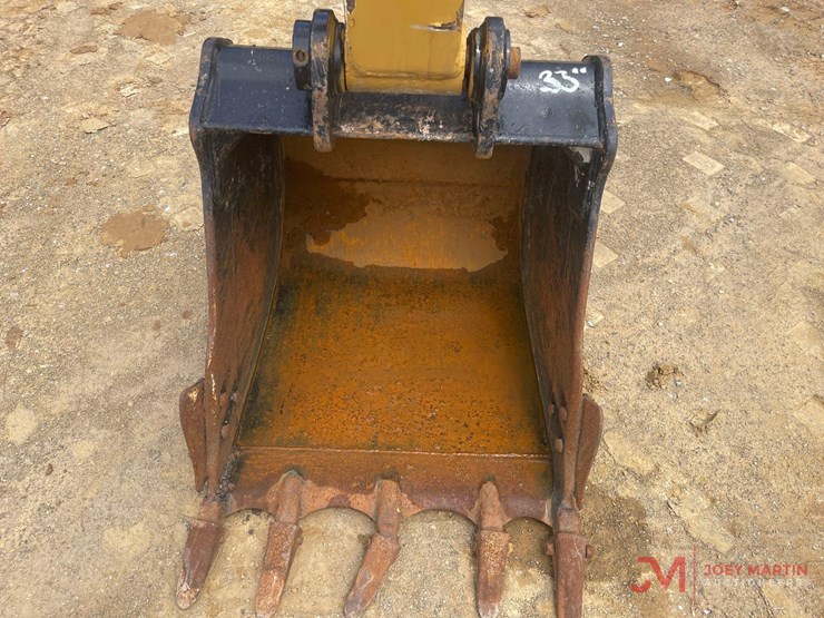 2016-caterpillar-307e2-image-10