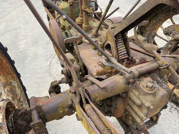 john-deere-model-b-image-19