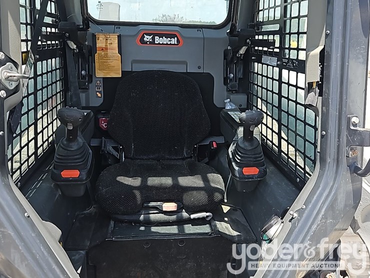 bobcat-t76-image-25