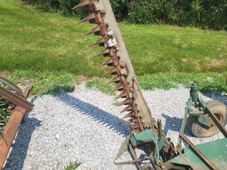 oliver-82--2-point-sickle-mower-image-12