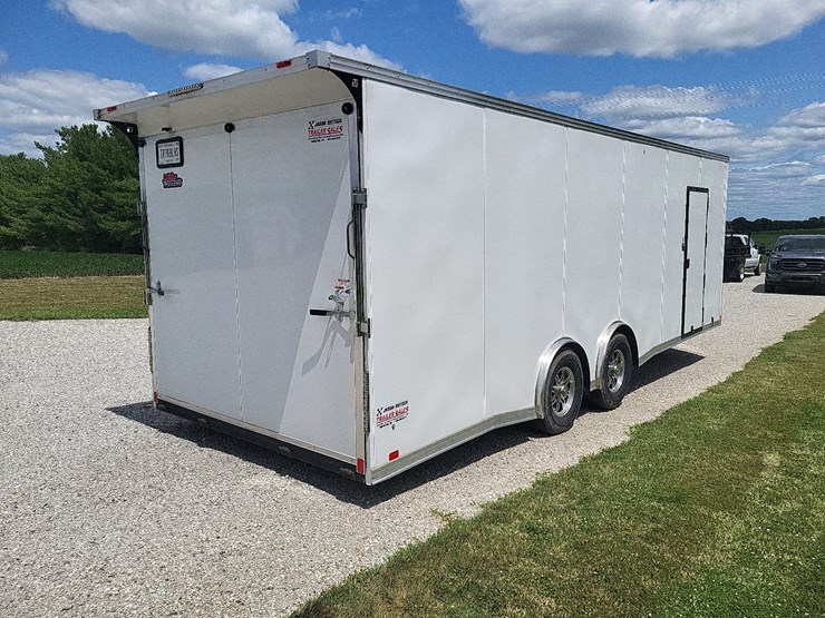 2022-united-enclosed-tandem-axle-bumper-trailer---nice-one-owner-image-3