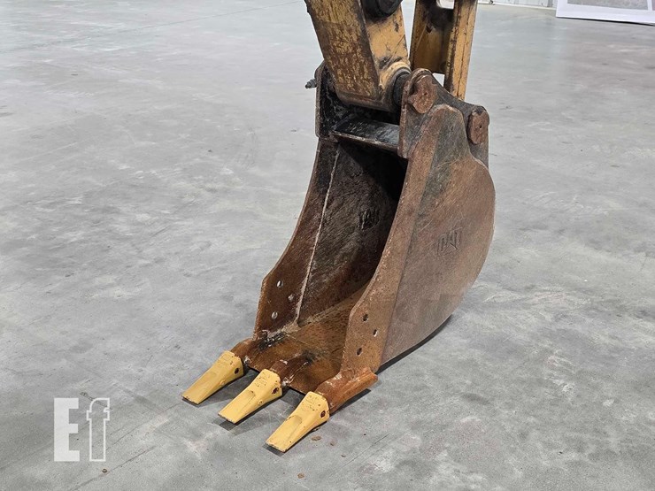 2019-caterpillar-305e2-cr-image-9