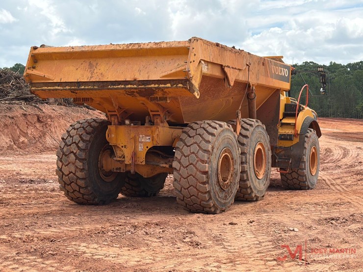 2023-volvo-a45g-image-4