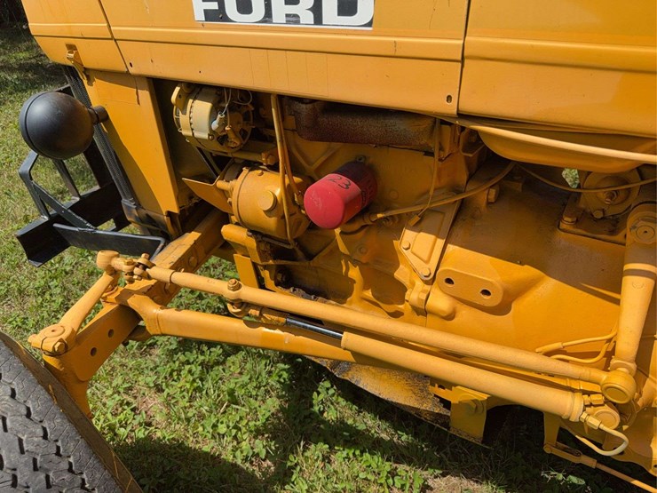 ford-2910-image-15