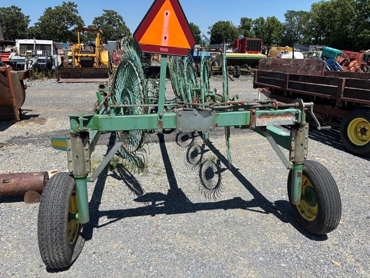 john-deere-704-image-5