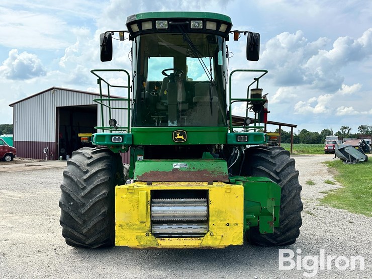 2004-john-deere-7700-image-2