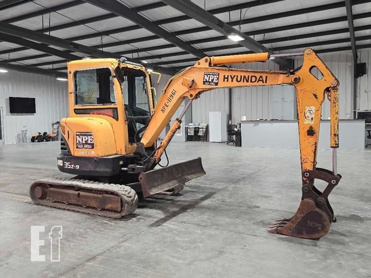 hyundai-robex-35z-9-image-2