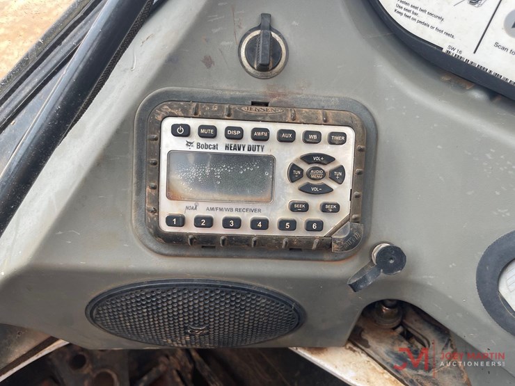 2019-bobcat-t770-mtl-image-15