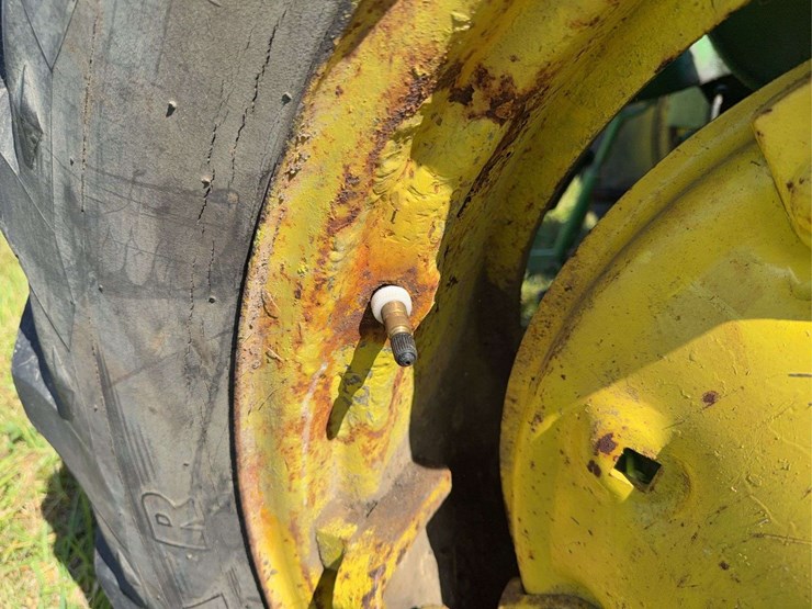 john-deere-430w-image-26
