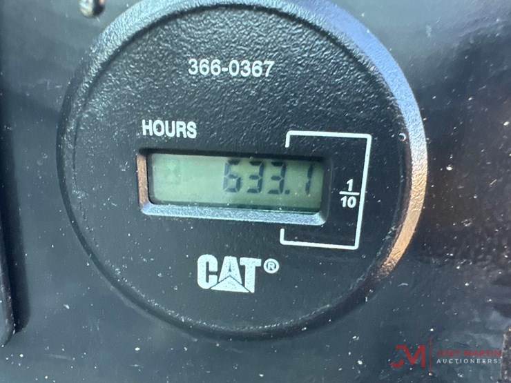2021-caterpillar-305.5e2-image-23