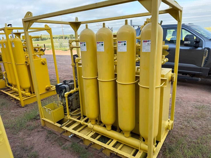 meyer-3k-wp-diesel-powered-4-station-accumulator-closing-unit,-skidded-image-3