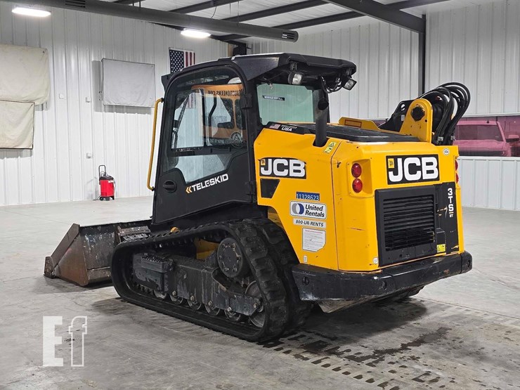 2021-jcb-3ts-8t-image-4
