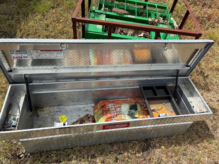 #20211-•-weather-guard-toolbox-image-5