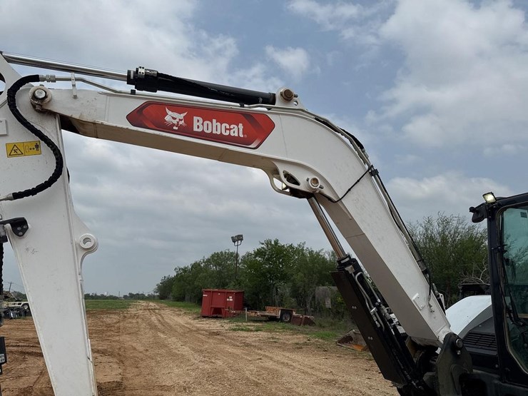 2023-bobcat-e88-image-34