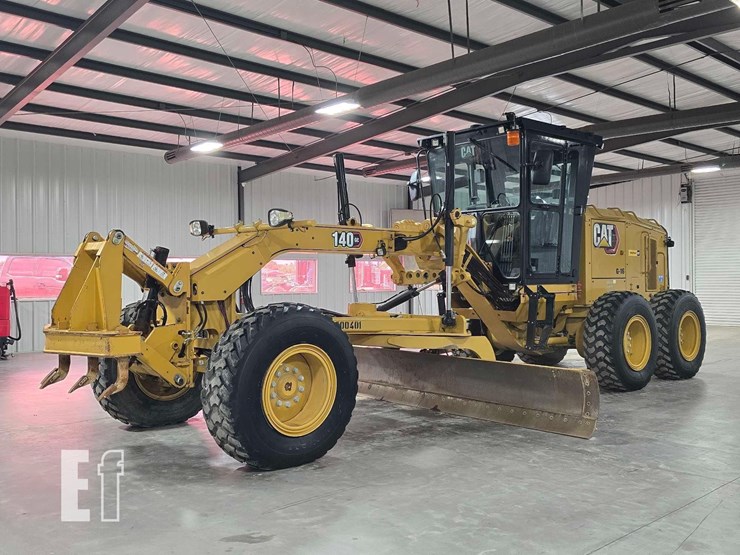 2022-caterpillar-140gc-image-1