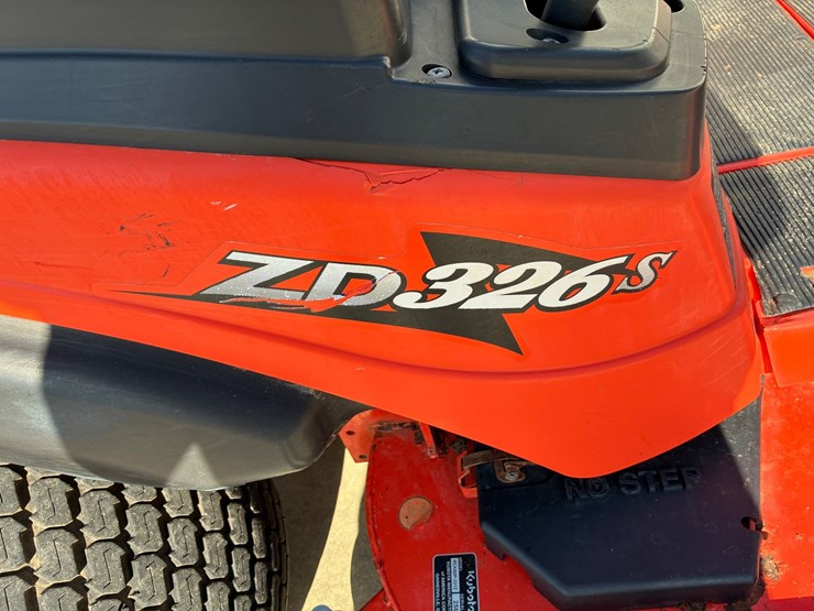 kubota-zd326s-image-7