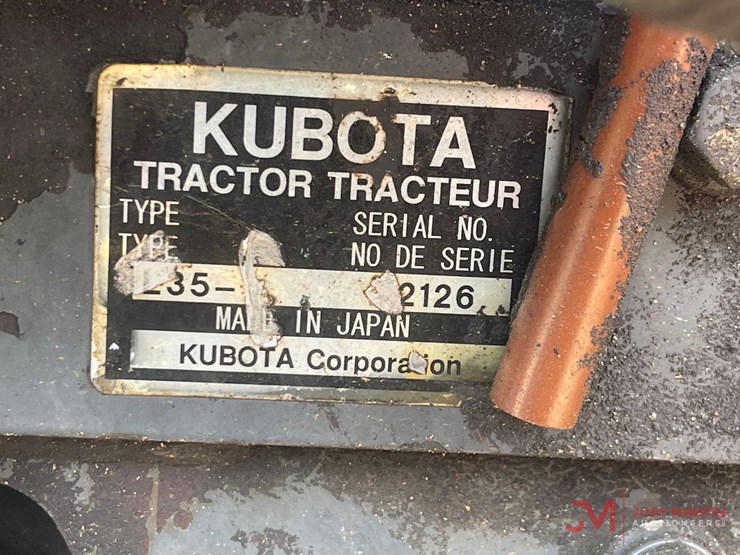 kubota-l35-loader-backhoe-image-25
