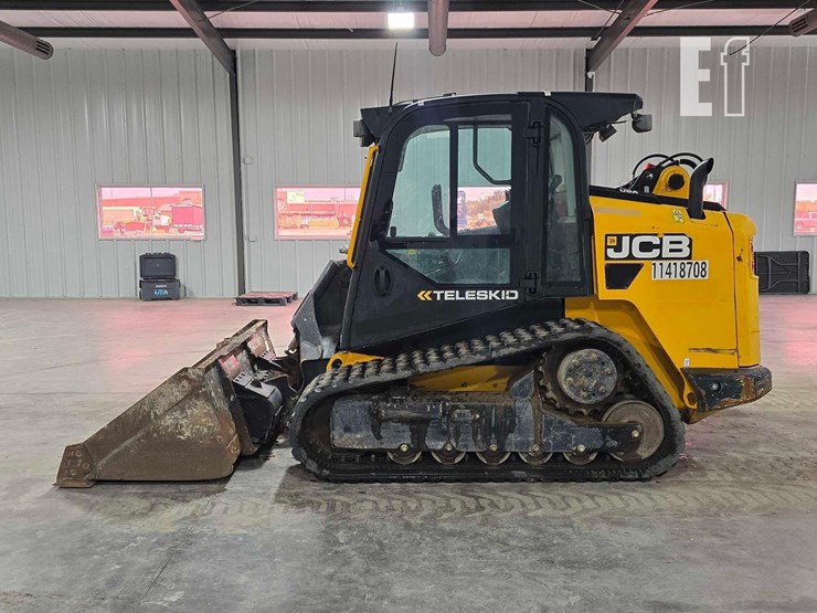 2022-jcb-3ts-8t-image-5