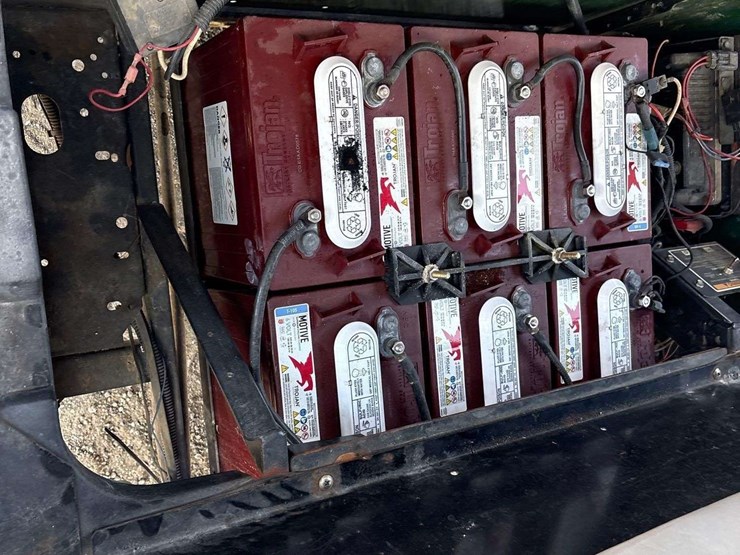 cushman-utility-electric-cart-image-10