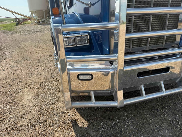 2000-kenworth-semi-image-8