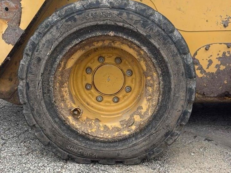 2021-caterpillar-236d3-image-18