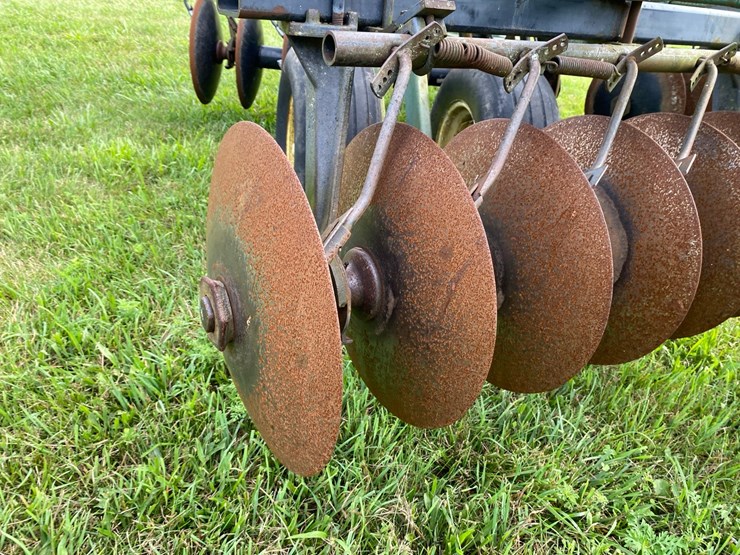 john-deere-230-image-16
