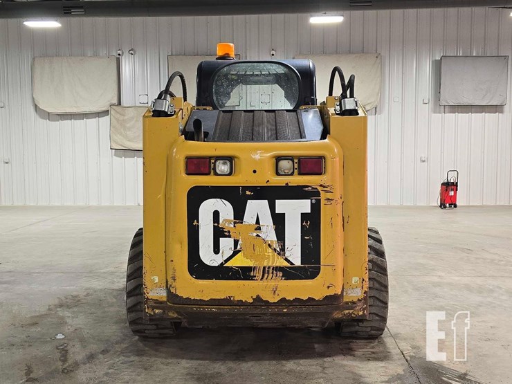 2011-caterpillar-246c-image-8