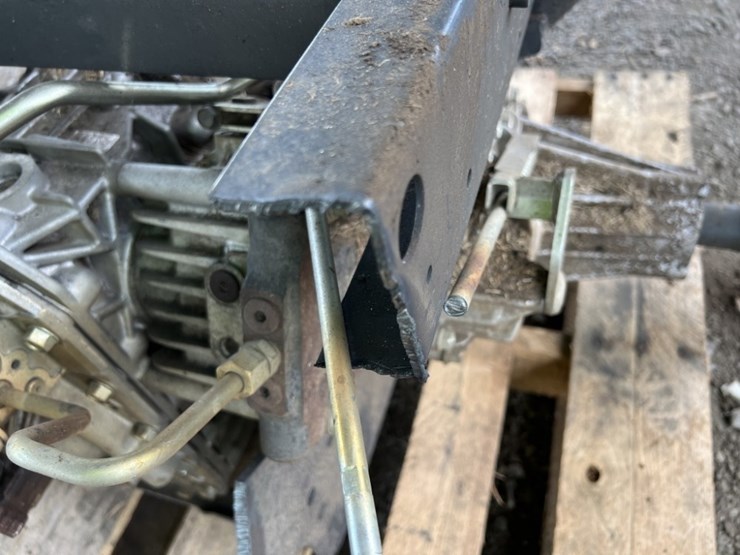 kubota-zd321-image-8
