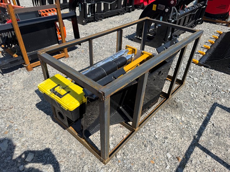 #2024-•-unused-agt-sshh680-skid-steer-hydraulic-hammer-sshh68026052301h-inv#51832-image-2